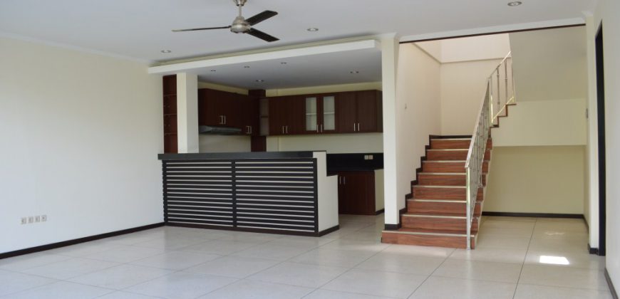 3-bedroom Villa Alana in Kerobokan