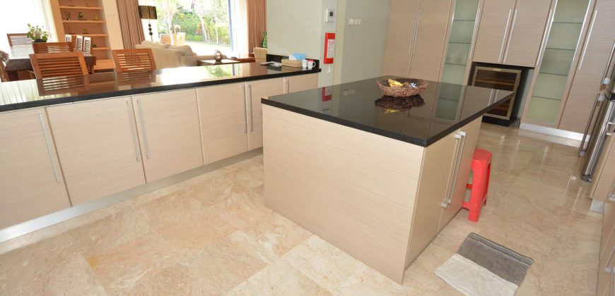 5-bedroom Villa Eva in Sanur