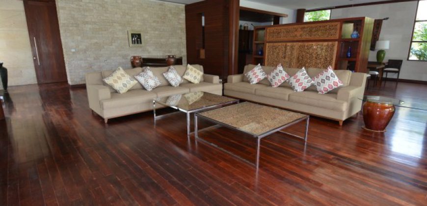 5-bedroom Villa Frances in Canggu