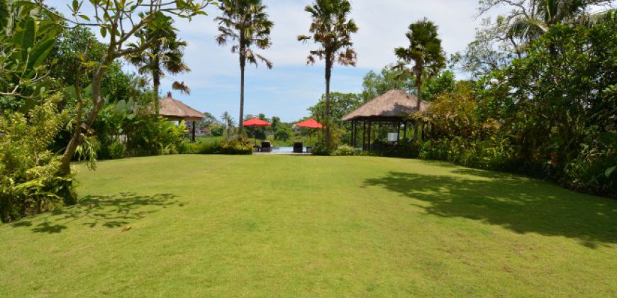 5-bedroom Villa Frances in Canggu