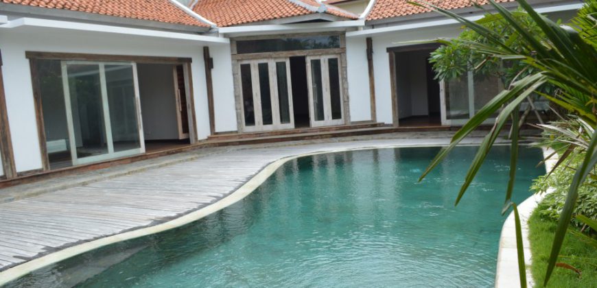 4-Bedroom Villa Alayna in Seminyak