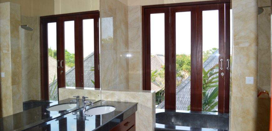 3-bedroom Villa Aylin in Canggu