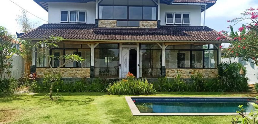 4-bedroom Villa Bergenia in Umalas
