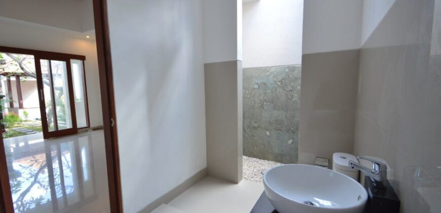 3-bedroom Villa Red Rose in Seminyak