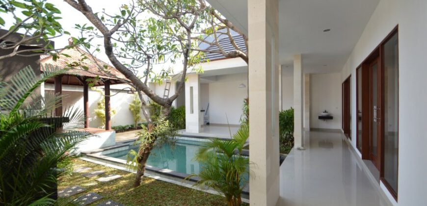 3-bedroom Villa Red Rose in Seminyak