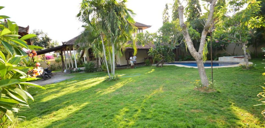 2-bedroom Villa Bogota in Petitenget