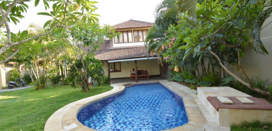 2-bedroom Villa Bogota in Petitenget