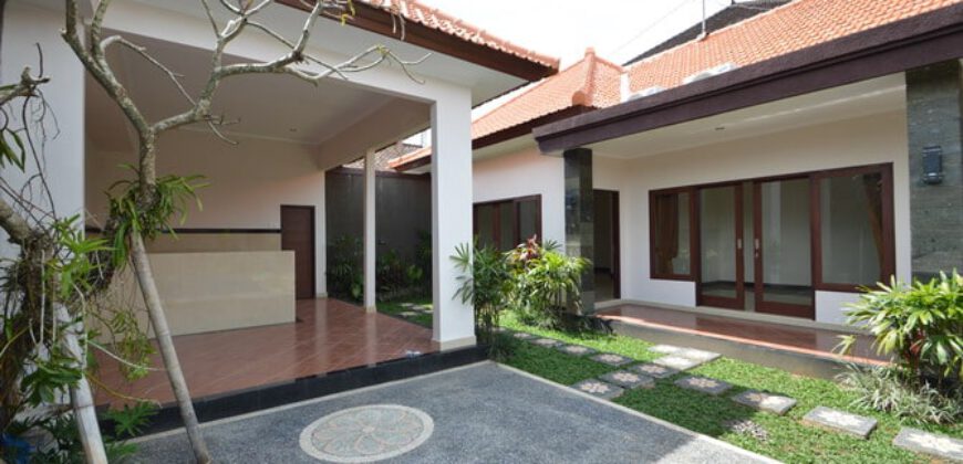 3-bedroom Villa Anna in Kerobokan