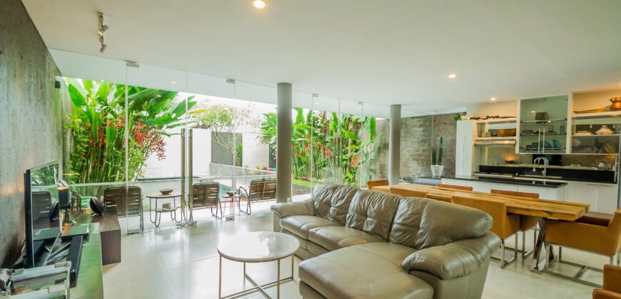 3-Bedroom Villa Martinville in Berawa