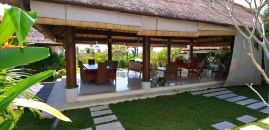 4-bedroom Villa Hayward in Canggu