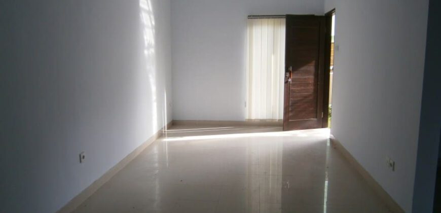 3-bedroom House Basra in Renon