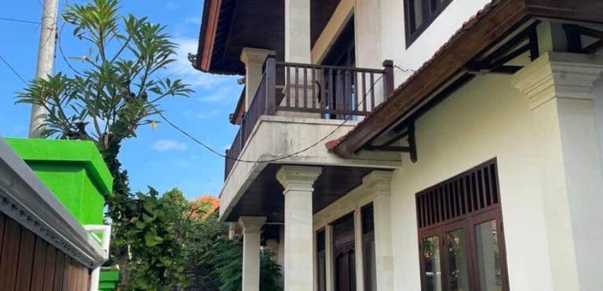4-Bedroom House Sekar in Denpasar