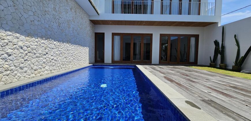 3-Bedroom Villa February in Kerobokan