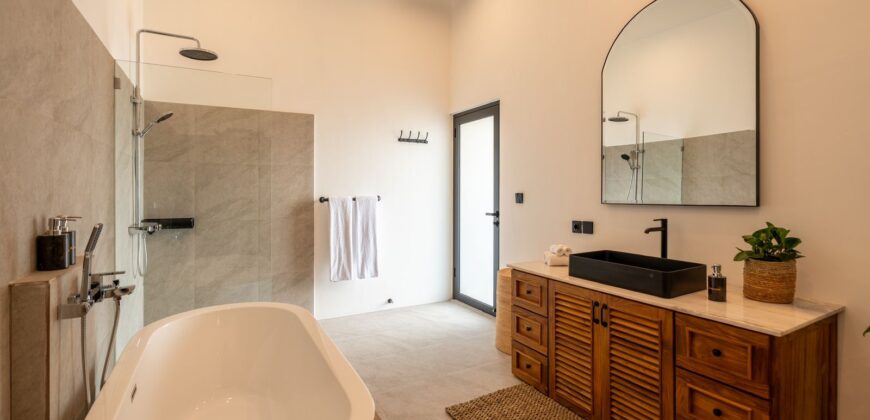 3-Bedroom Villa Banana in Canggu